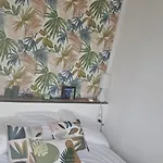 Appartamento Sophie Dispo Dès Le 14 Juin Jusqu'au 26 Juillet Et Novembre 50m Des Cures Avec Son Coin Nuit Cosy Petit Balcon Vue Dégagée Wifi Place Parking Ascenseur *