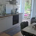 Sophie Dispo Dès Le 14 Juin Jusqu'au 26 Juillet Et Novembre 50m Des Cures Avec Son Coin Nuit Cosy Petit Balcon Vue Dégagée Wifi Place Parking Ascenseur Appartamento Amélie-les-Bains-Palalda
