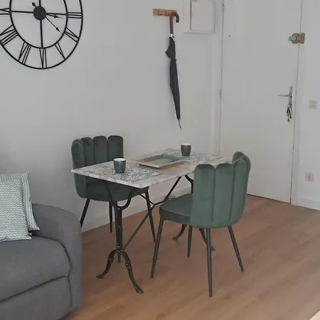 Oriente Nord Frais Bien Ventile Grand Balcon Wifi Parking Vue Etage Superieur Amélie-les-Bains-Palalda