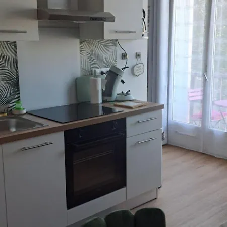 Apartman Oriente Nord Frais Bien Ventile Grand Balcon Wifi Parking Vue Etage Superieur