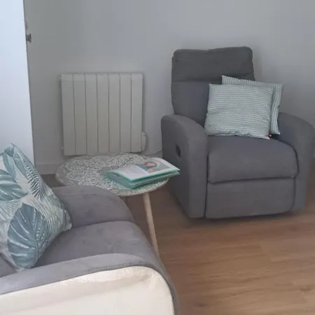 Oriente Nord Frais Bien Ventile Grand Balcon Wifi Parking Vue Etage Superieur